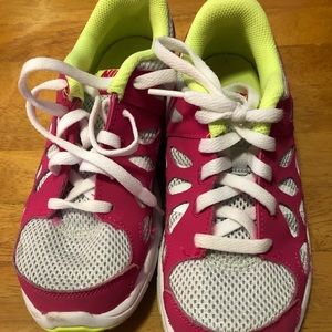 Girls Nike Sneakers Size 7